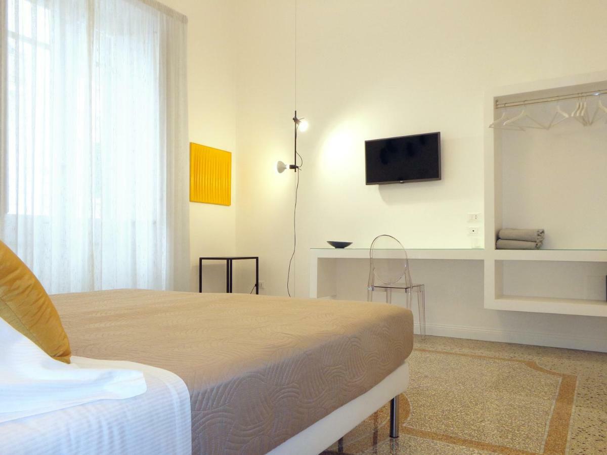 Re Ruggero Rooms Reggio di Calabria Luaran gambar