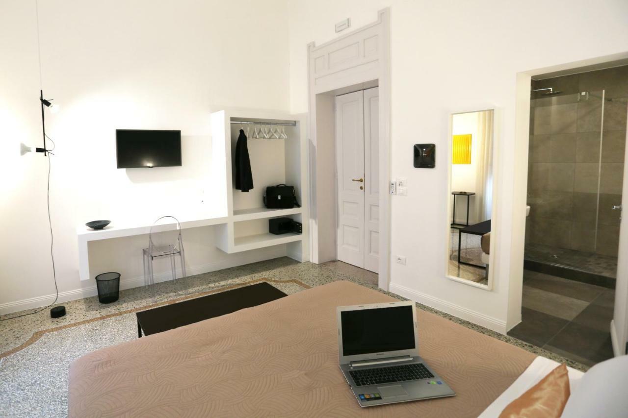 Re Ruggero Rooms Reggio di Calabria Luaran gambar